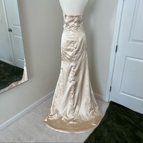 Milly Bridal Sexy high slit gold evening gown - Picture 5 of 8